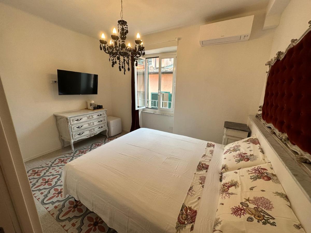 Bed and Breakfast Elegante Stanza Rossa Mottino23 Леричи Экстерьер фото